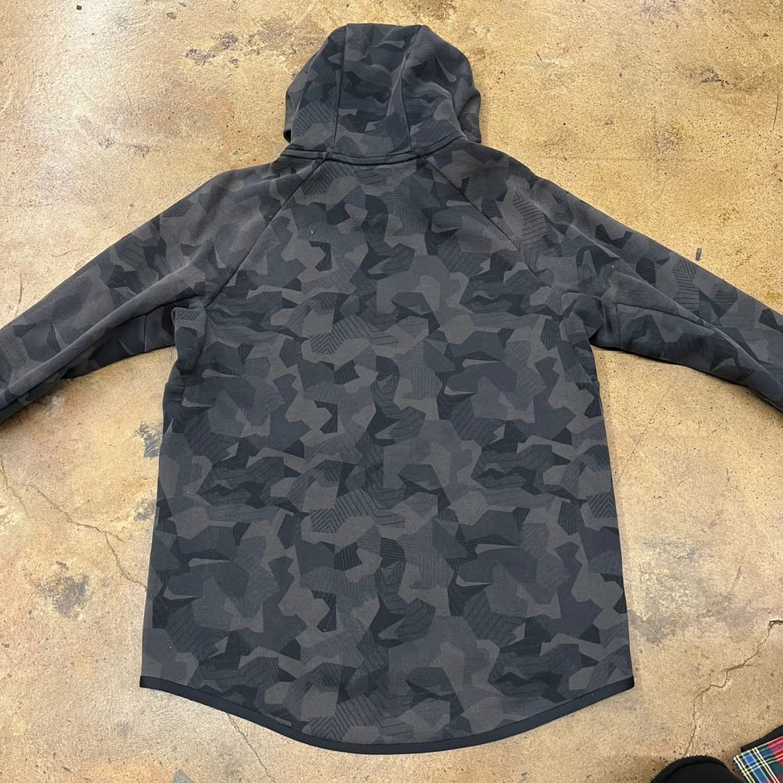 [정품/L] 나이키 테크 플리스 카모 후드집업 블랙 b17 상품이미지4