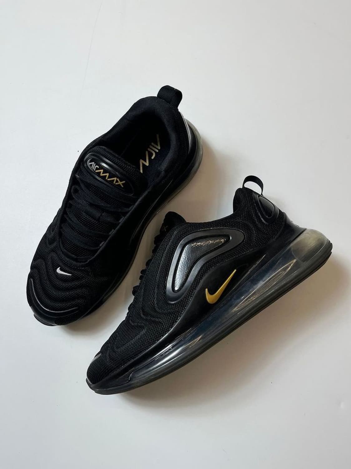 나이키 에어맥스 720 블랙 메탈릭 운동화 Q1348 상품이미지1