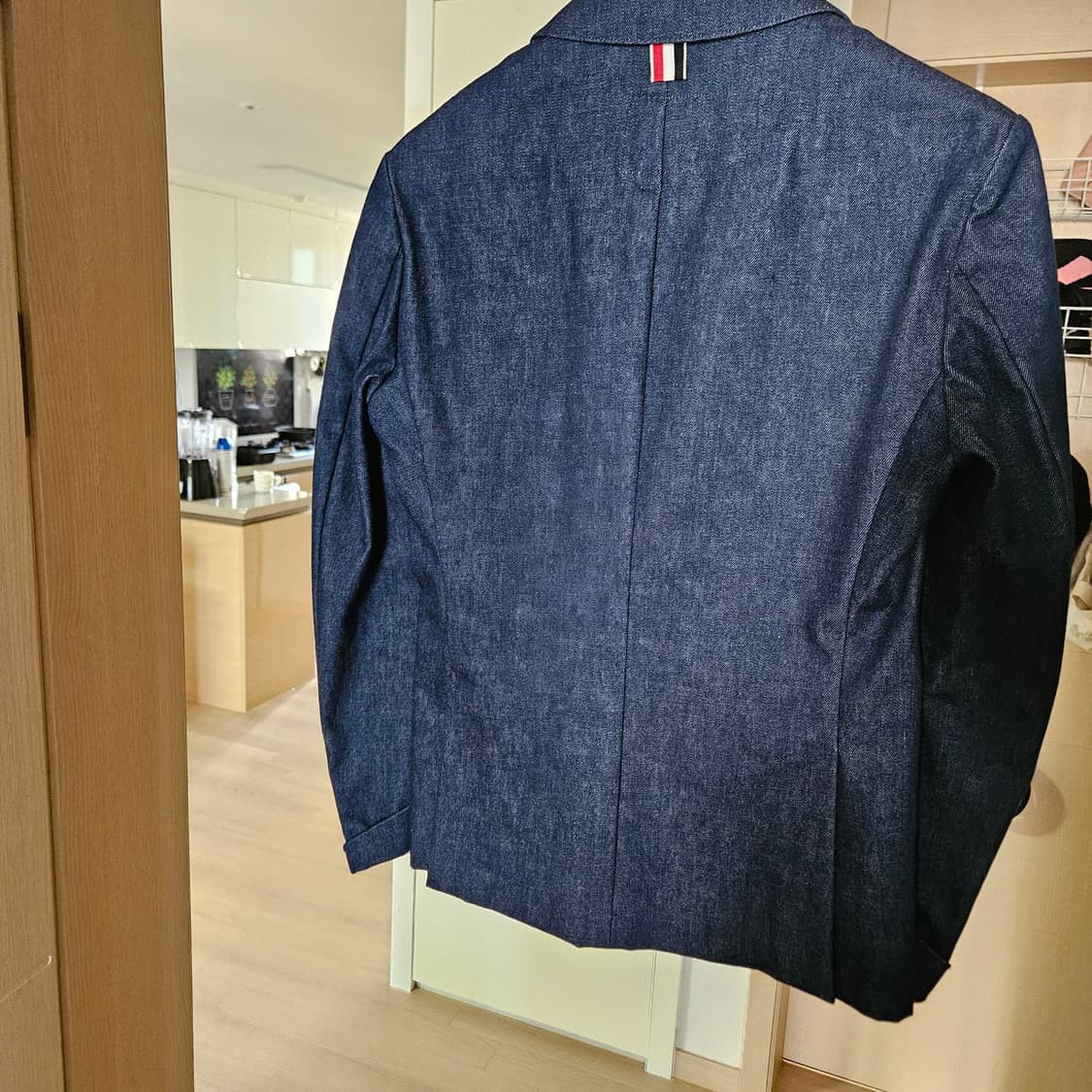 톰브라운(Thom Browne) 데님 코튼 트윌 블레이저 2 상품이미지8