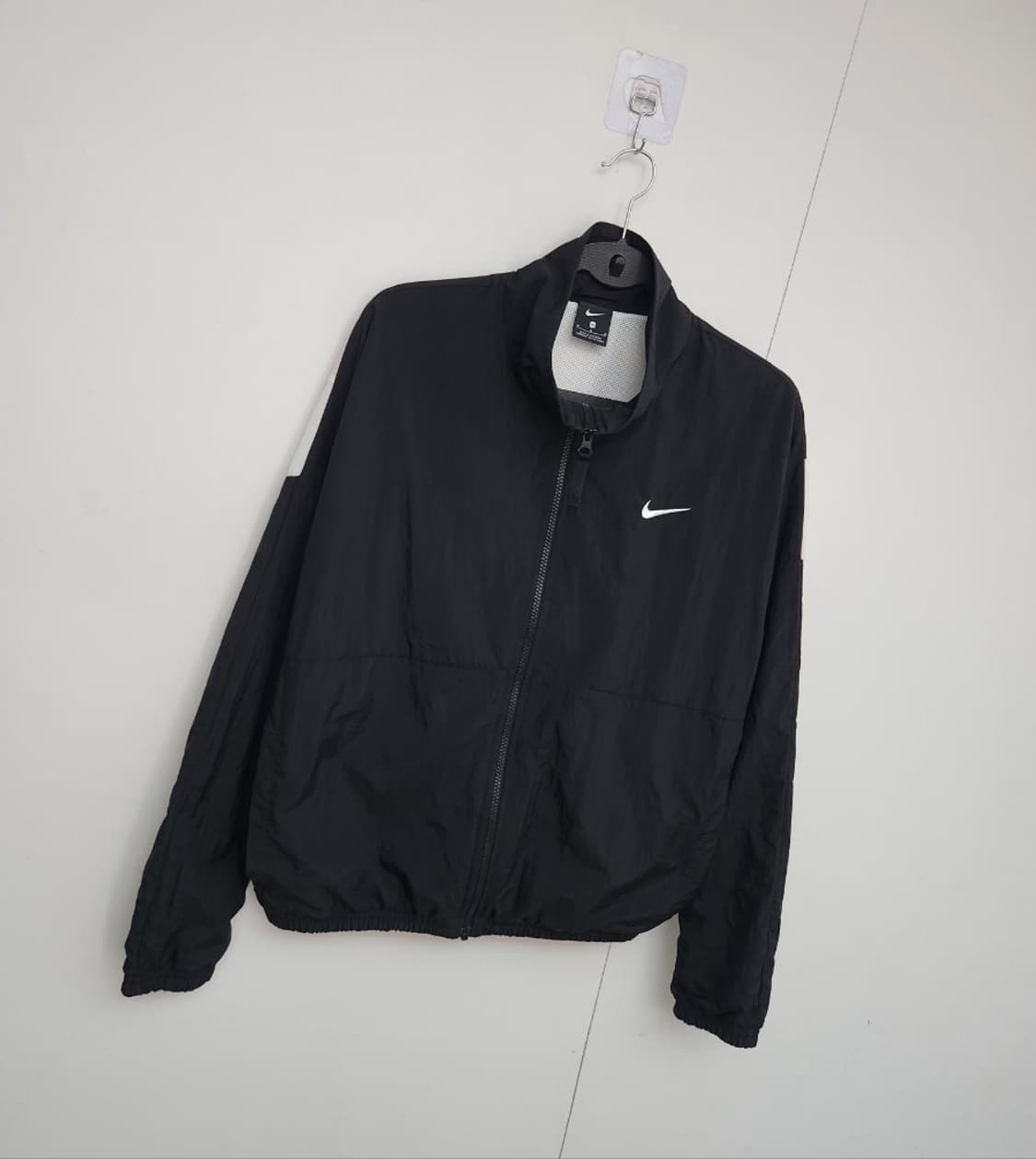 [NIKE 나이키] 95 남 스우시 바람막이 자켓 상품이미지4