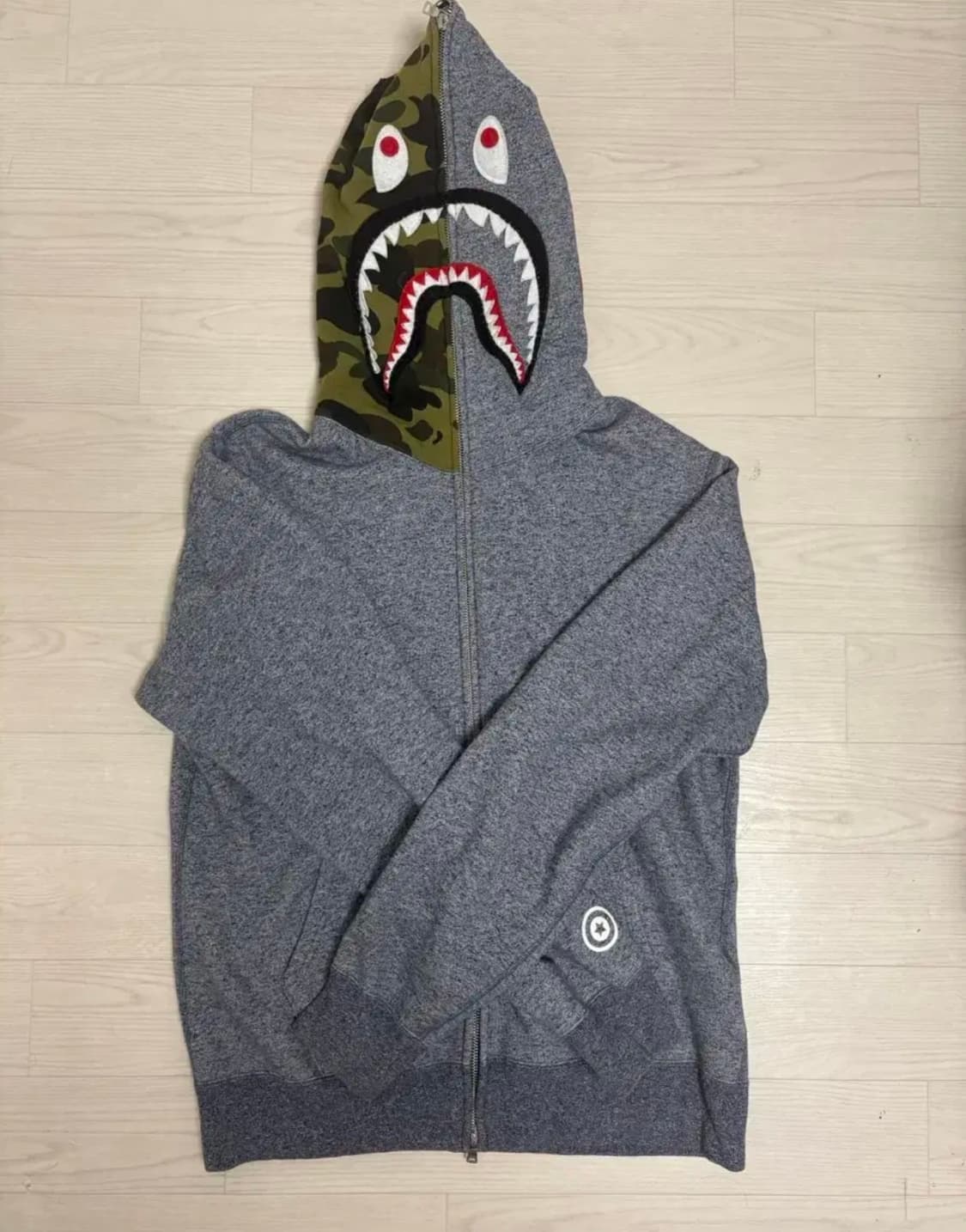 베이프 샤크후드 그레이 반카모 xl 상품이미지1