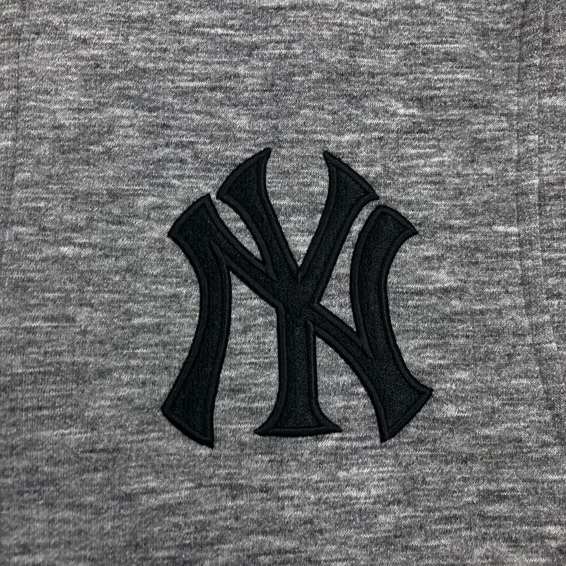 MLB 그레이 컬러 뉴욕 양키스 로고 코튼 집업 상품이미지2