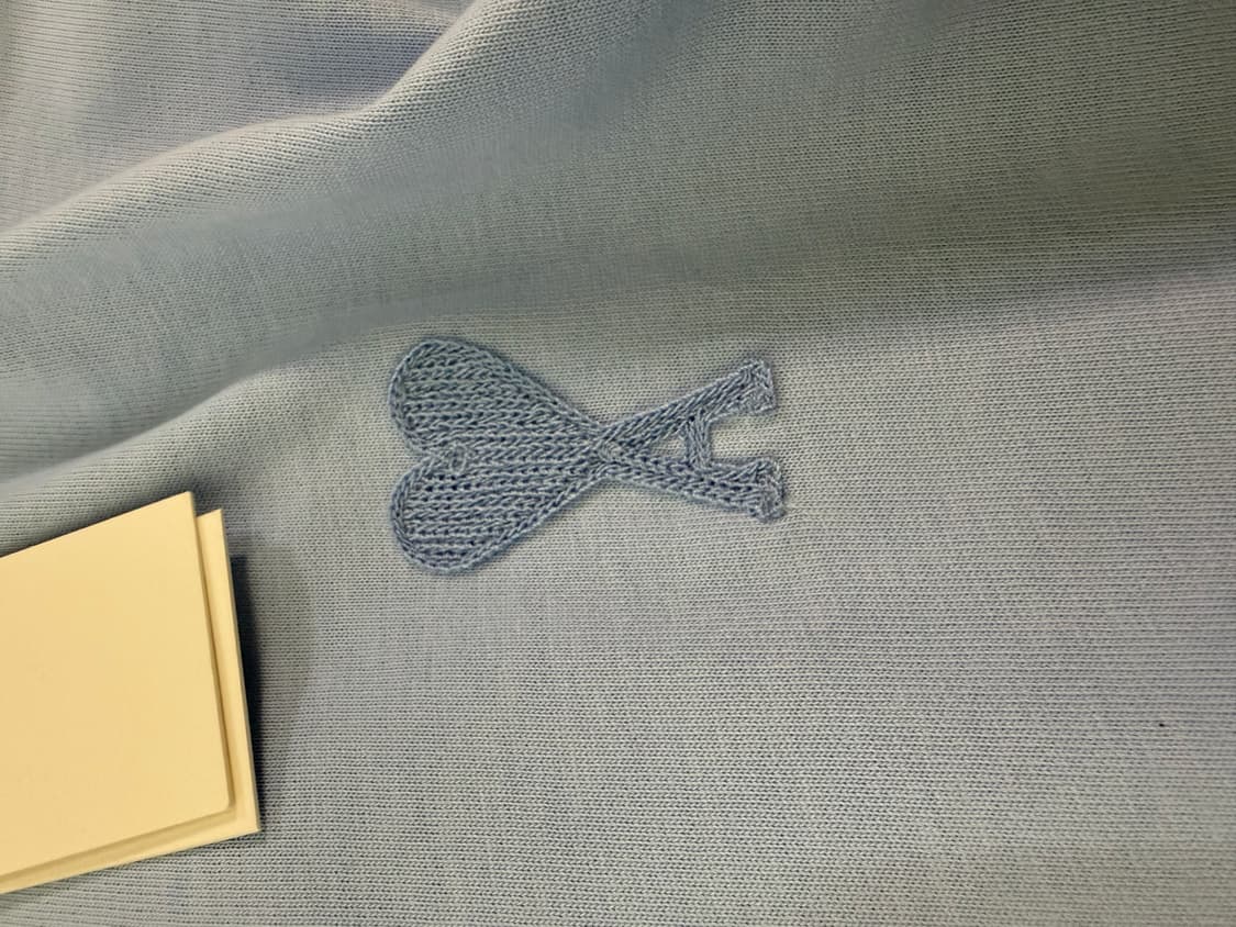 아미 스몰 하트 로고 반팔티 하늘색 상품이미지5