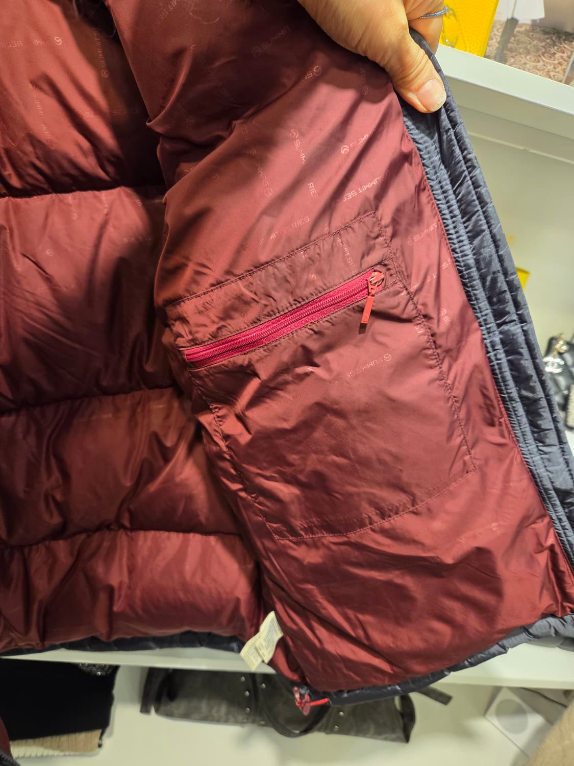 노스페이스 우먼스 윈드 스토퍼 뉴써밋 700 다운패딩 상품이미지8