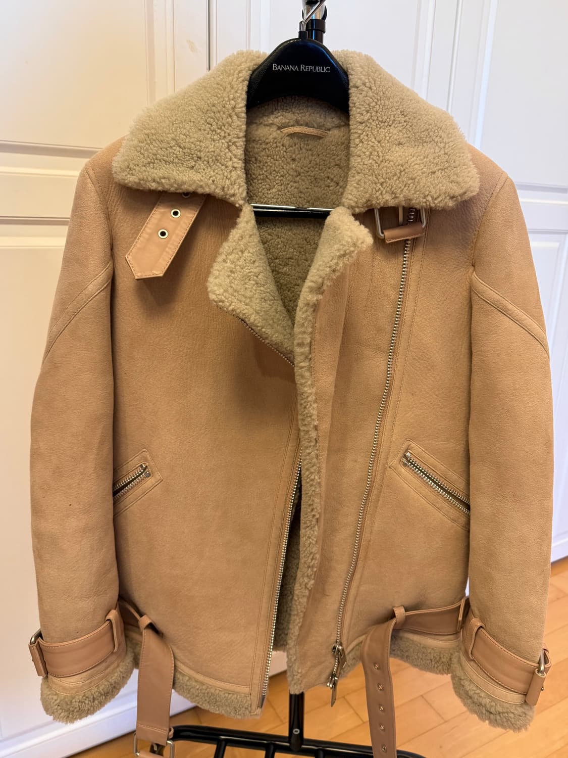 올세인츠 All Saints 가죽 무스탕 상품이미지1