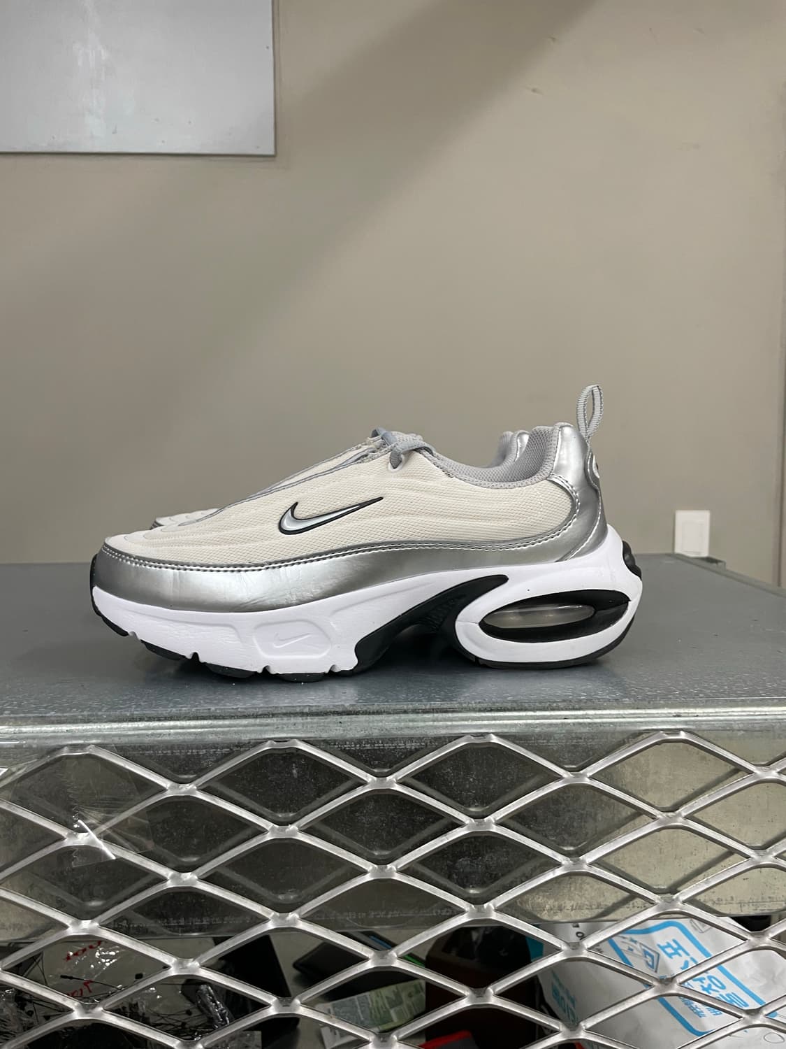 나이키 에어맥스 셔틀 245 상품이미지1