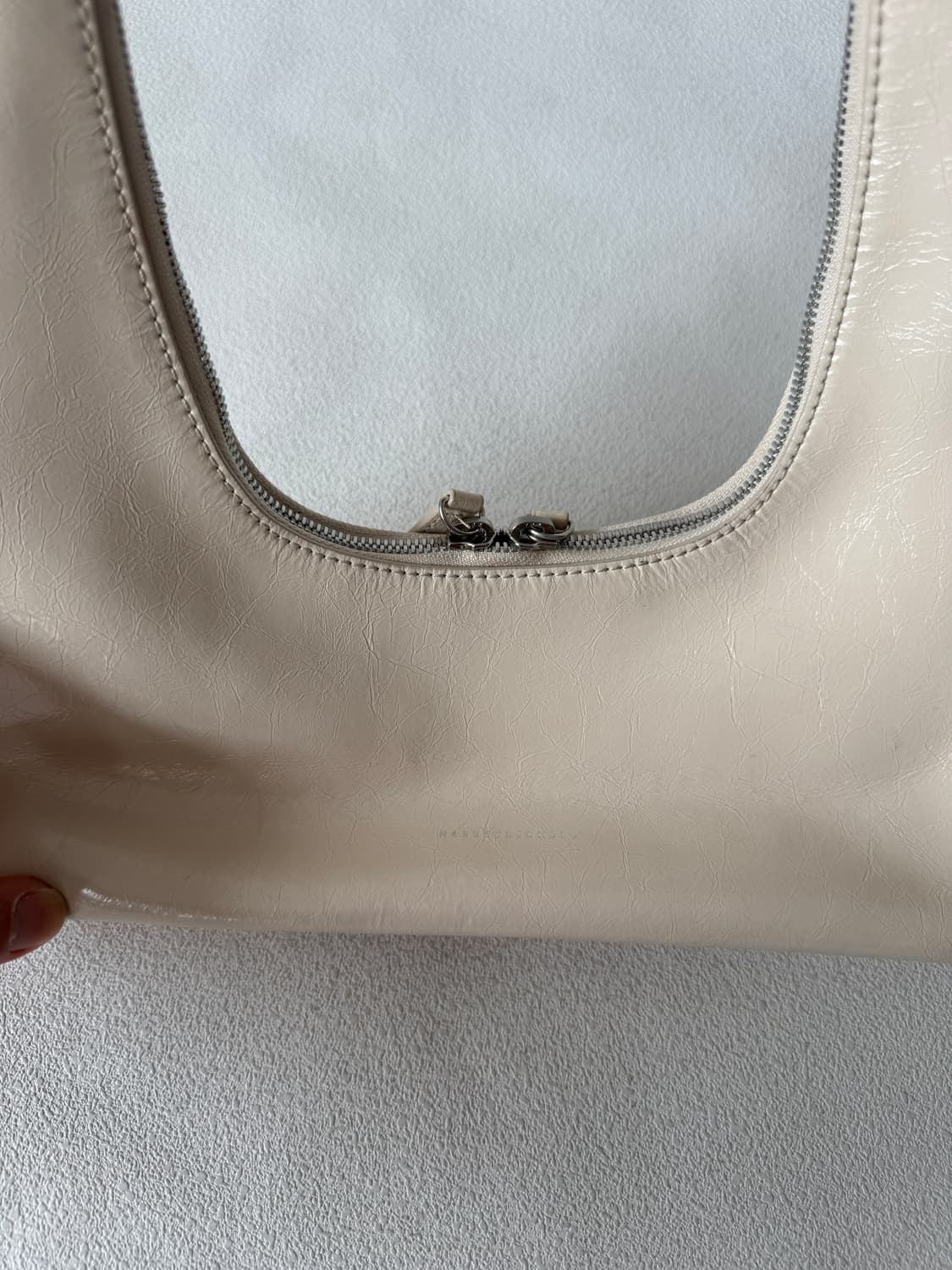 마지셔우드(MARGESHERWOOD) 레더 숄더백 상품이미지6