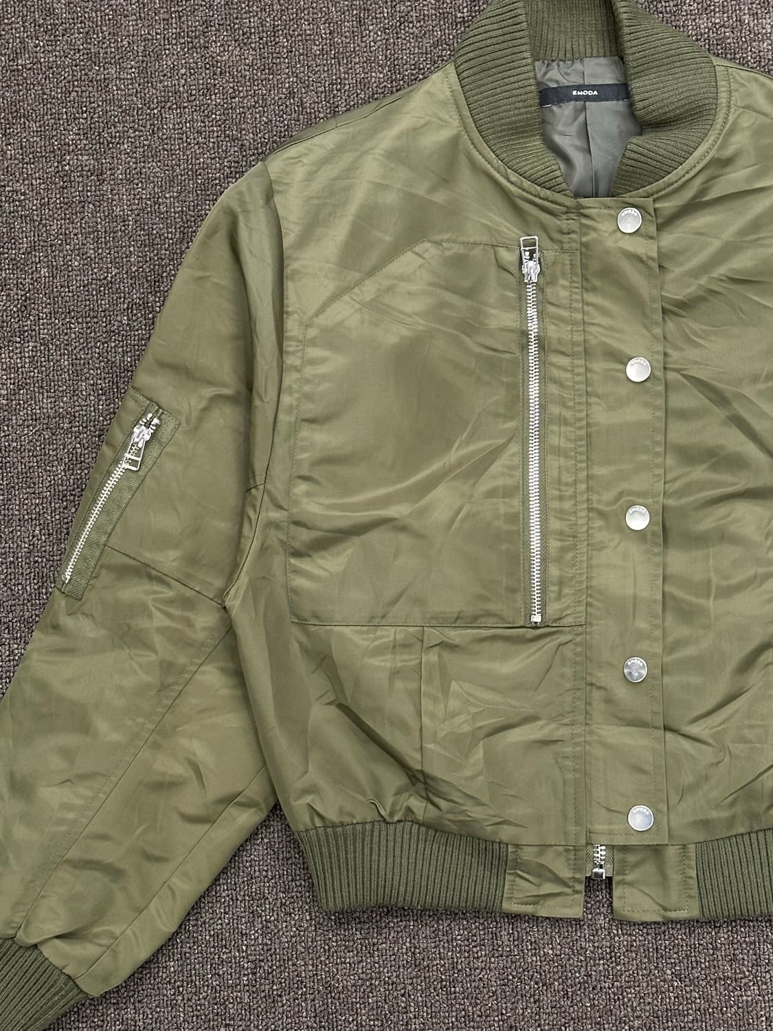 OS)EMODA 빈티지 여성 카키 봄버자켓 상품이미지2