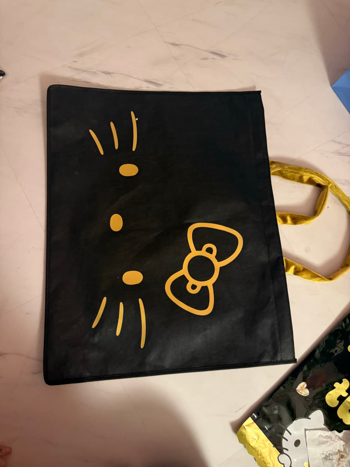 tbh x 헬로키티 서울 리미티드 쇼핑백 (2개) 상품이미지1