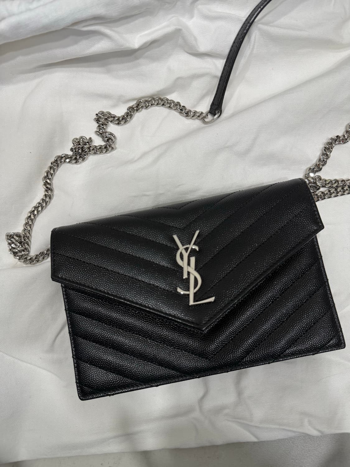 입생로랑 체인백 상품이미지1