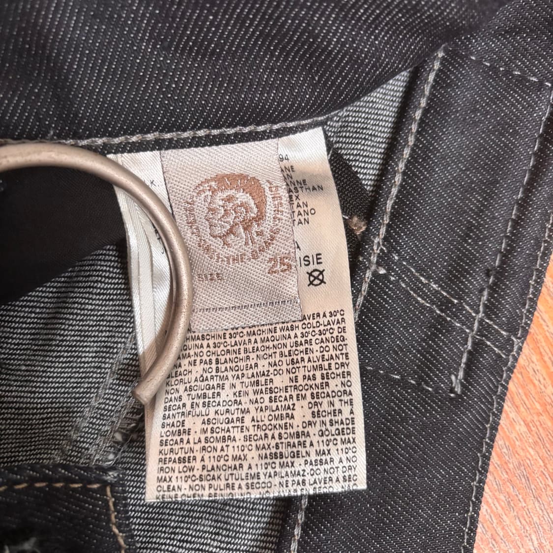 디젤 25 데님 LIVY 슬림 캐럿핏 청바지 진청 수입 정품 상품이미지5