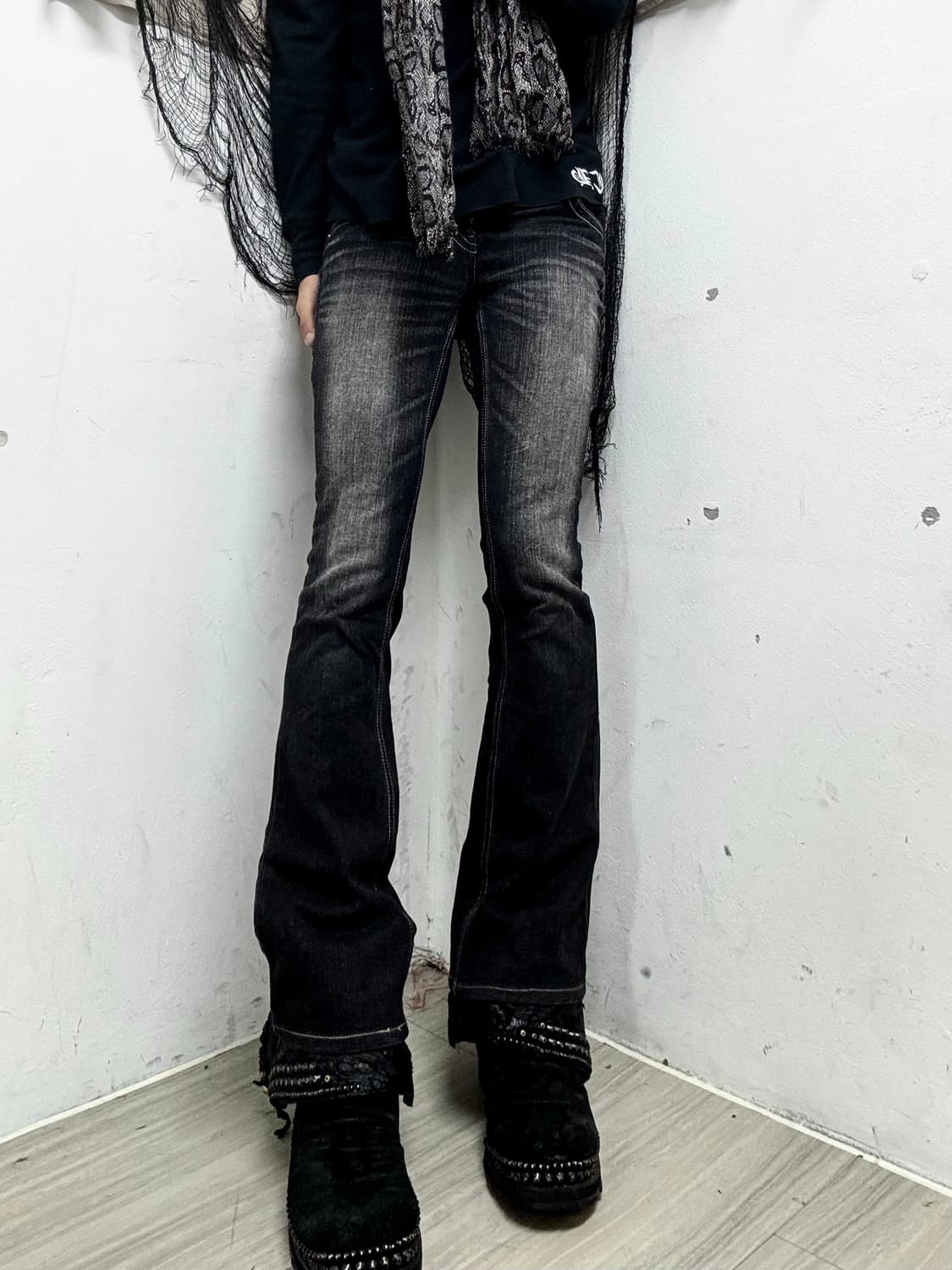 [G-Seventeen]Y2K Black Boots-Cut Washed  상품이미지2