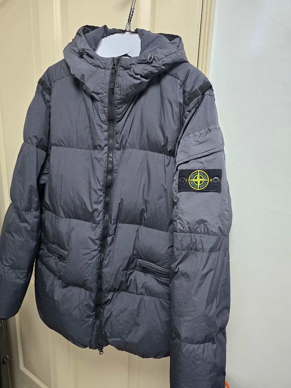 스톤 크링클랩스 22FW  패딩 XL 판매합니다 상품이미지3