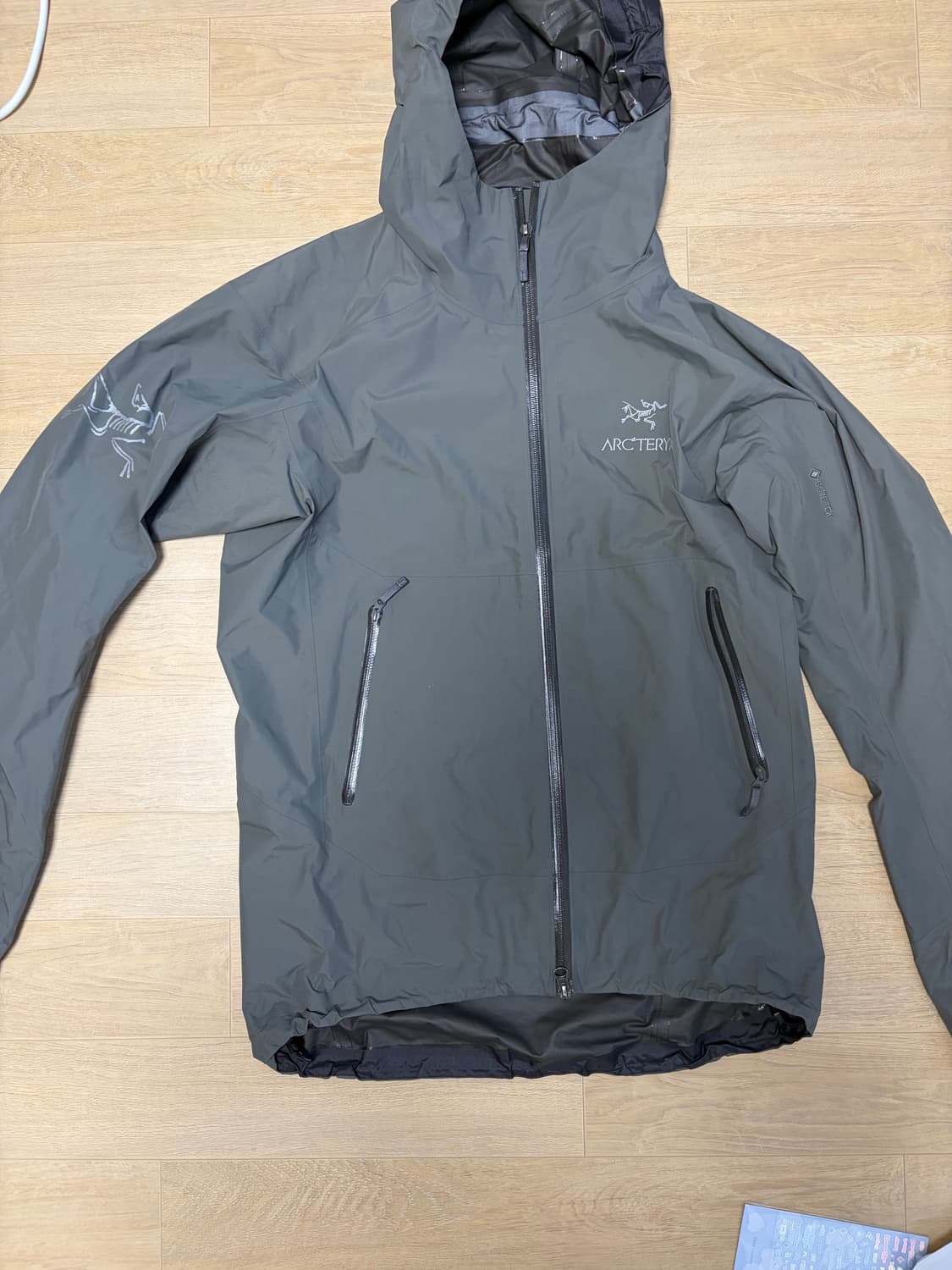 진짜 땡처리.. 아크테릭스 빔즈 제타 S사이즈 그레이 상품이미지1