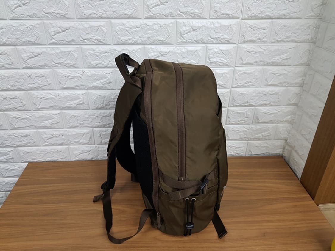 만다리나덕 남성 백팩 (정품) 상품이미지2