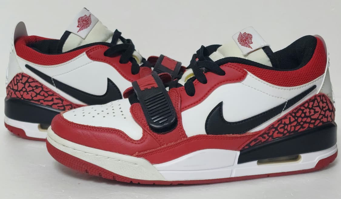 Nike Air Jordan 로우 레드/화이트/블랙 스니커즈 상품이미지2