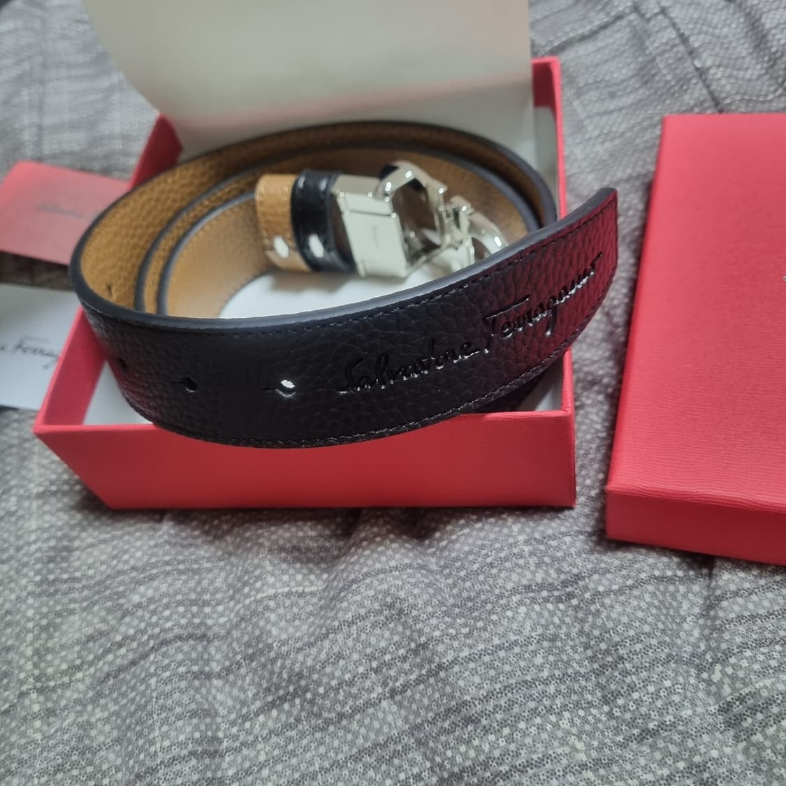 페라가모 벨트 팝니다 허리25에서40가능 새것입니다 상품이미지2