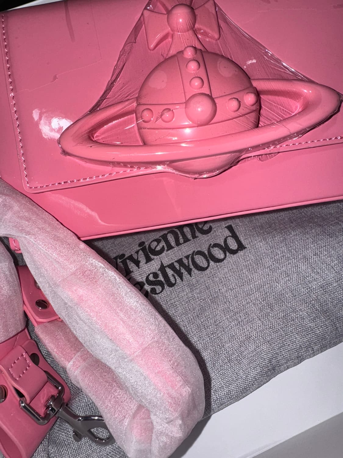 비비안웨스트우드 페이던트 핑크 숄더백 상품이미지5