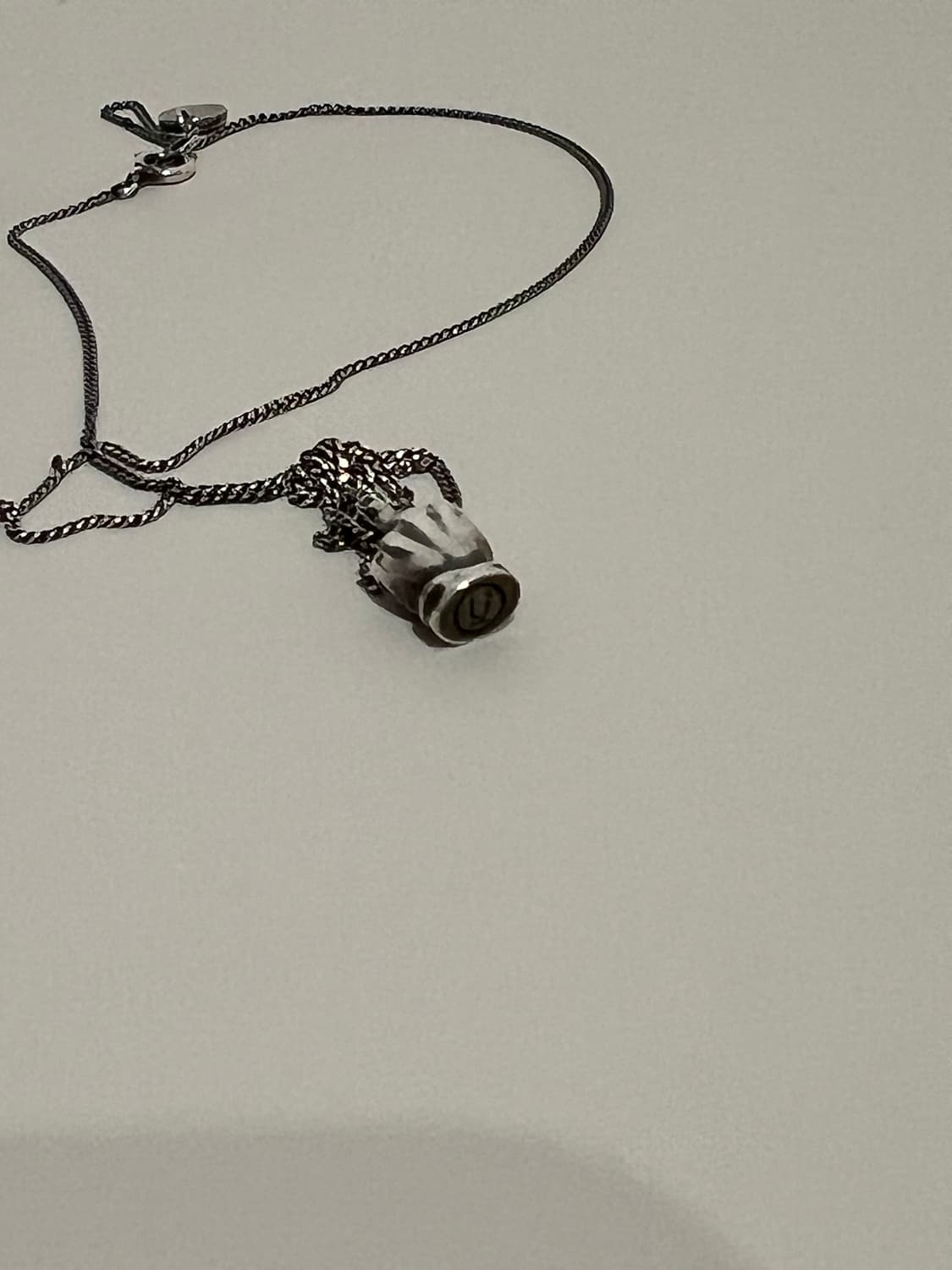 언더커버 미들핑거 목걸이 상품이미지5