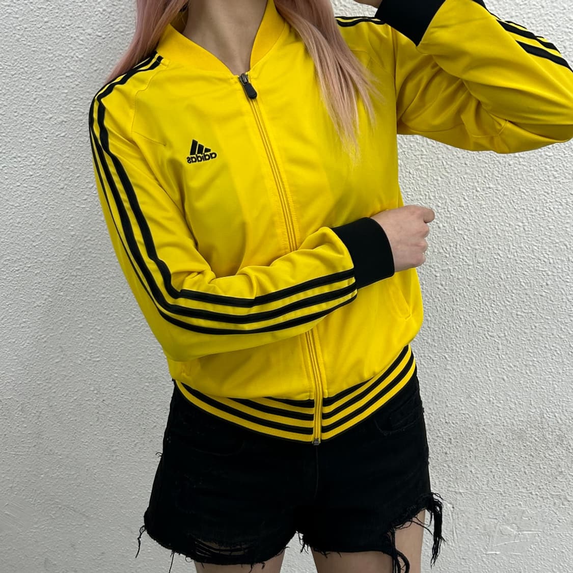 아디다스 에센셜 블랙라인 옐로우 트랙탑 90 상품이미지1