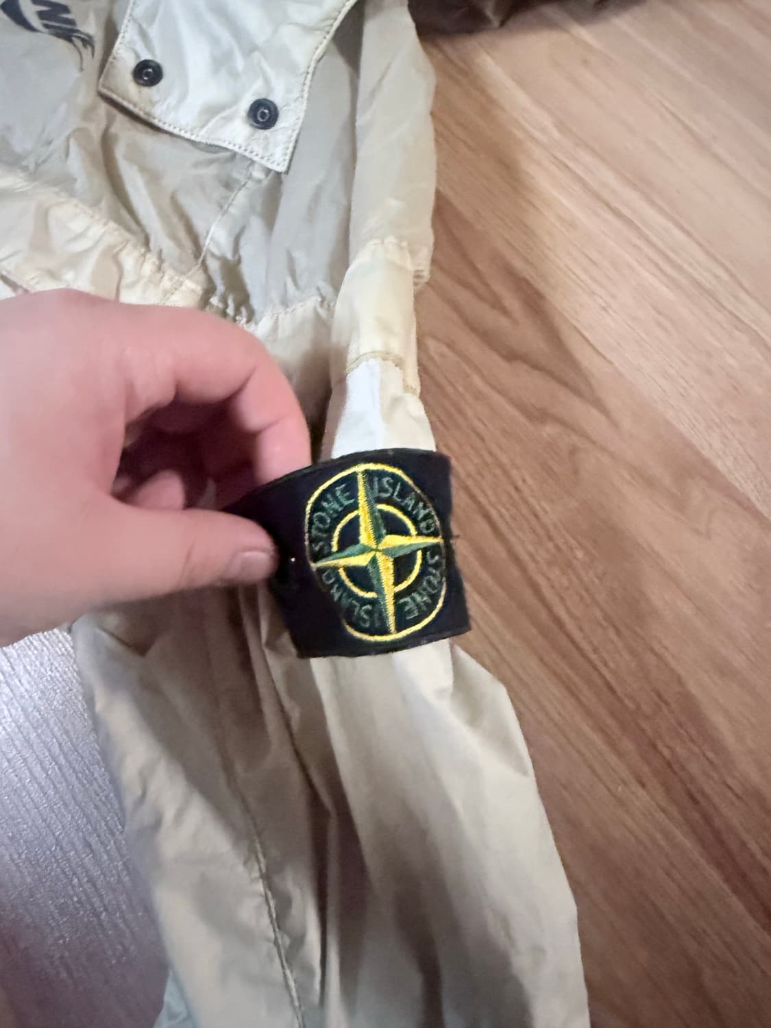 나이키 스톤아일랜드 xs 윈드러너  상품이미지2