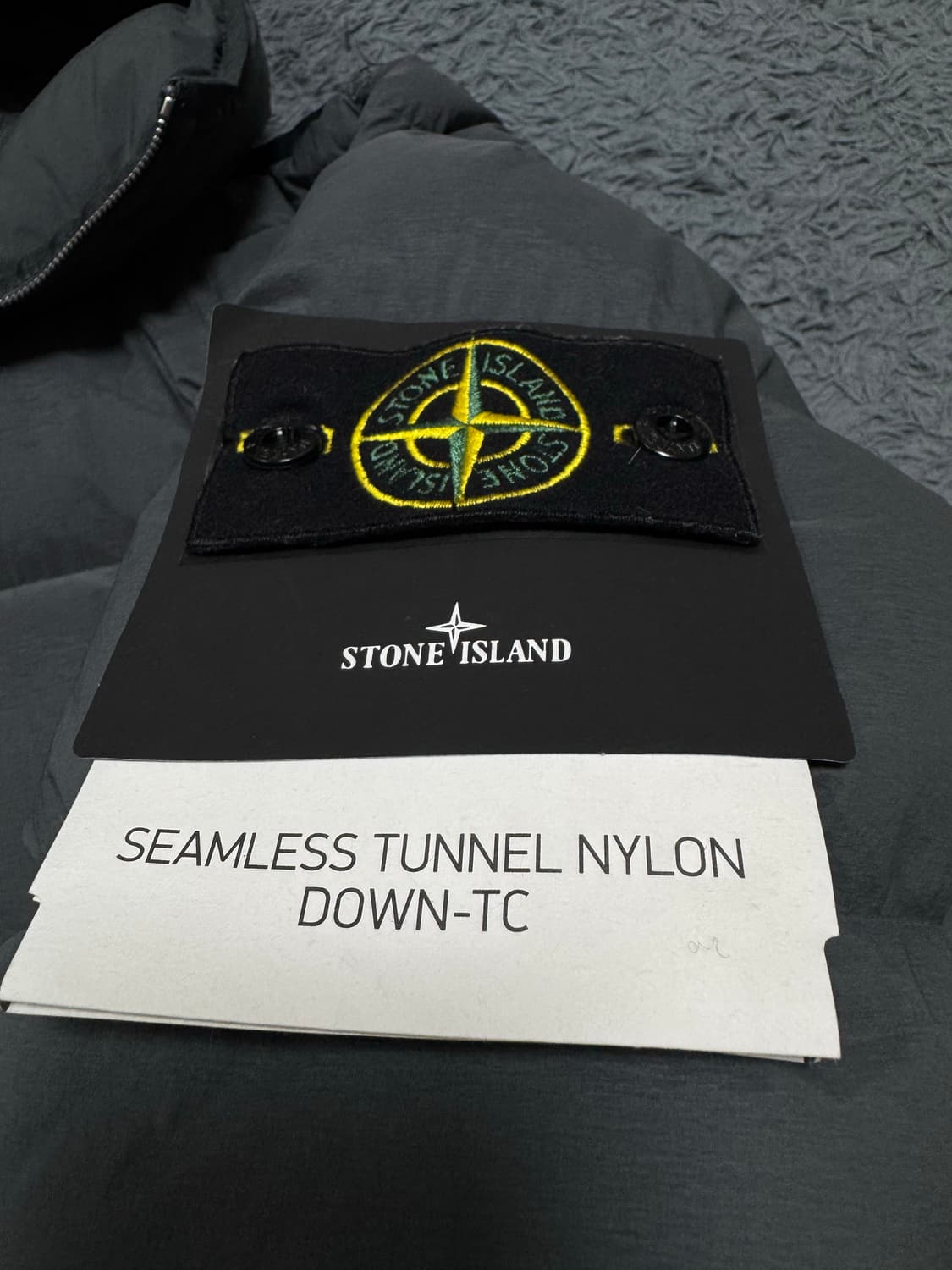 스톤아일랜드 심리스 나일론 패딩 XXL 상품이미지2