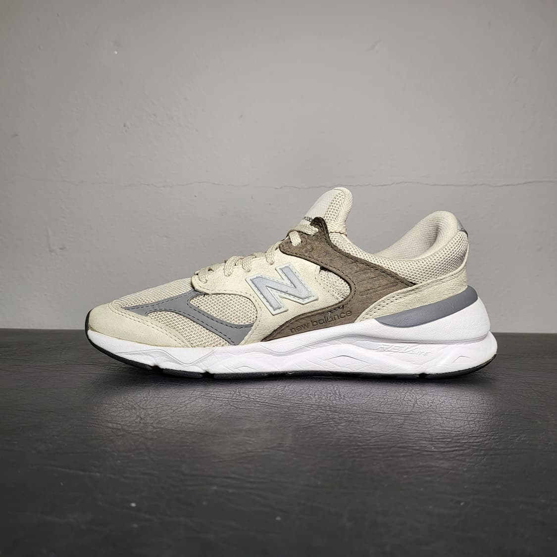 뉴발란스 운동화 240m 상품이미지2