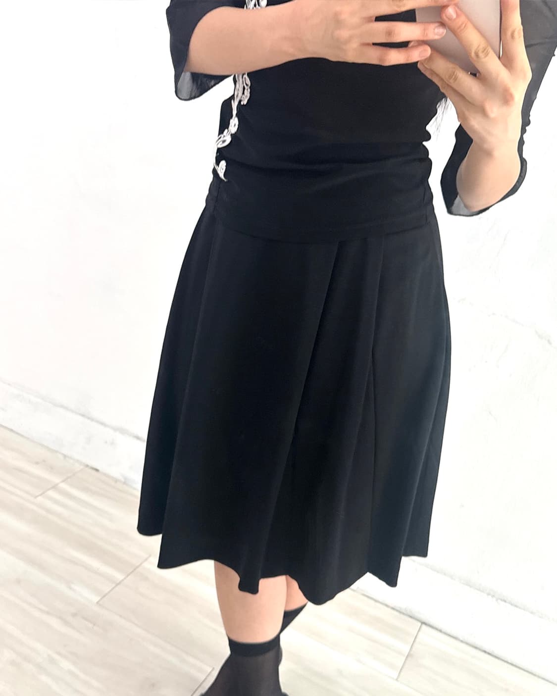 Black Minimal Flare Midi Skirt 상품이미지4