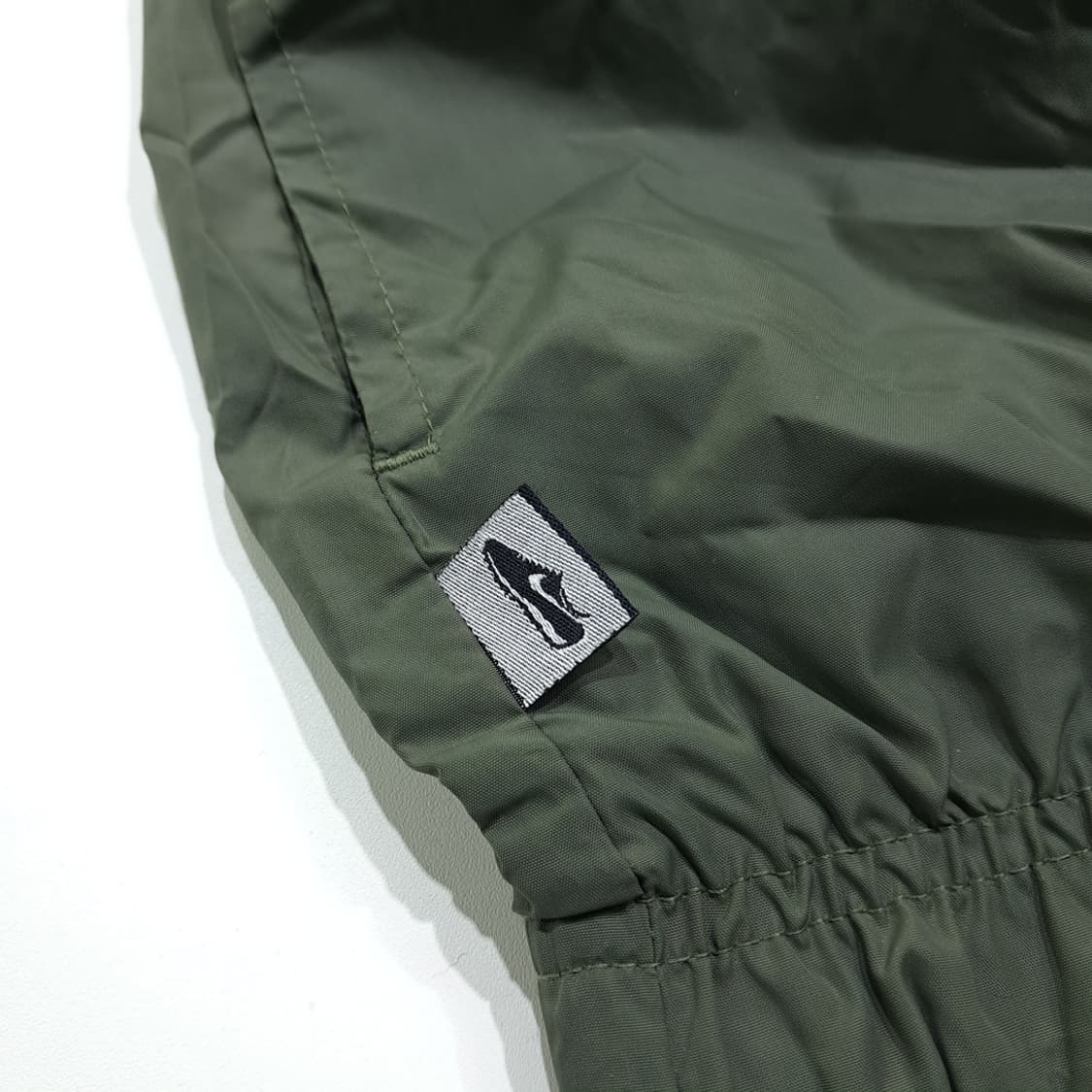 CL961 XL 나이키 90s 실버태그 블랙올리브 바람막이 자켓 상품이미지6
