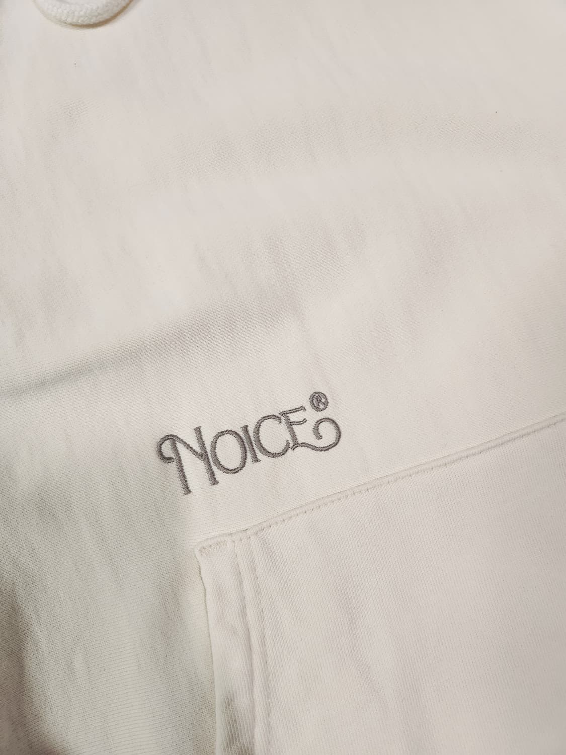 NOICE 베이지 배색 자수 헤비 코튼 후드 티셔츠 상품이미지4