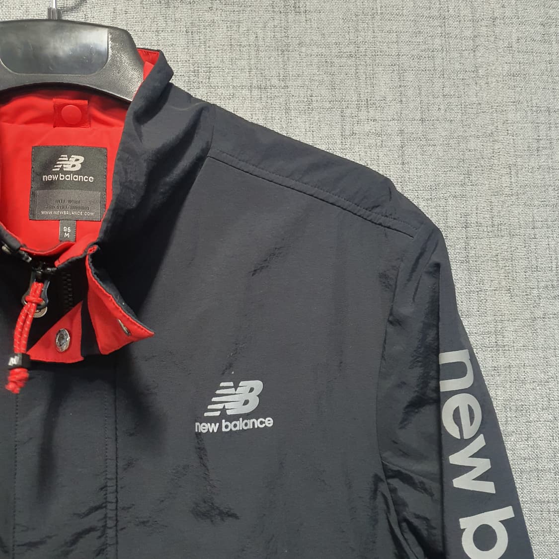 뉴발란스 웰원 바람막이 점퍼  상품이미지3