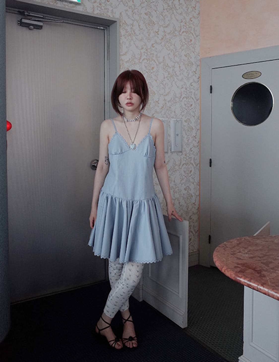 프레클 lace faux leather dress 상품이미지1