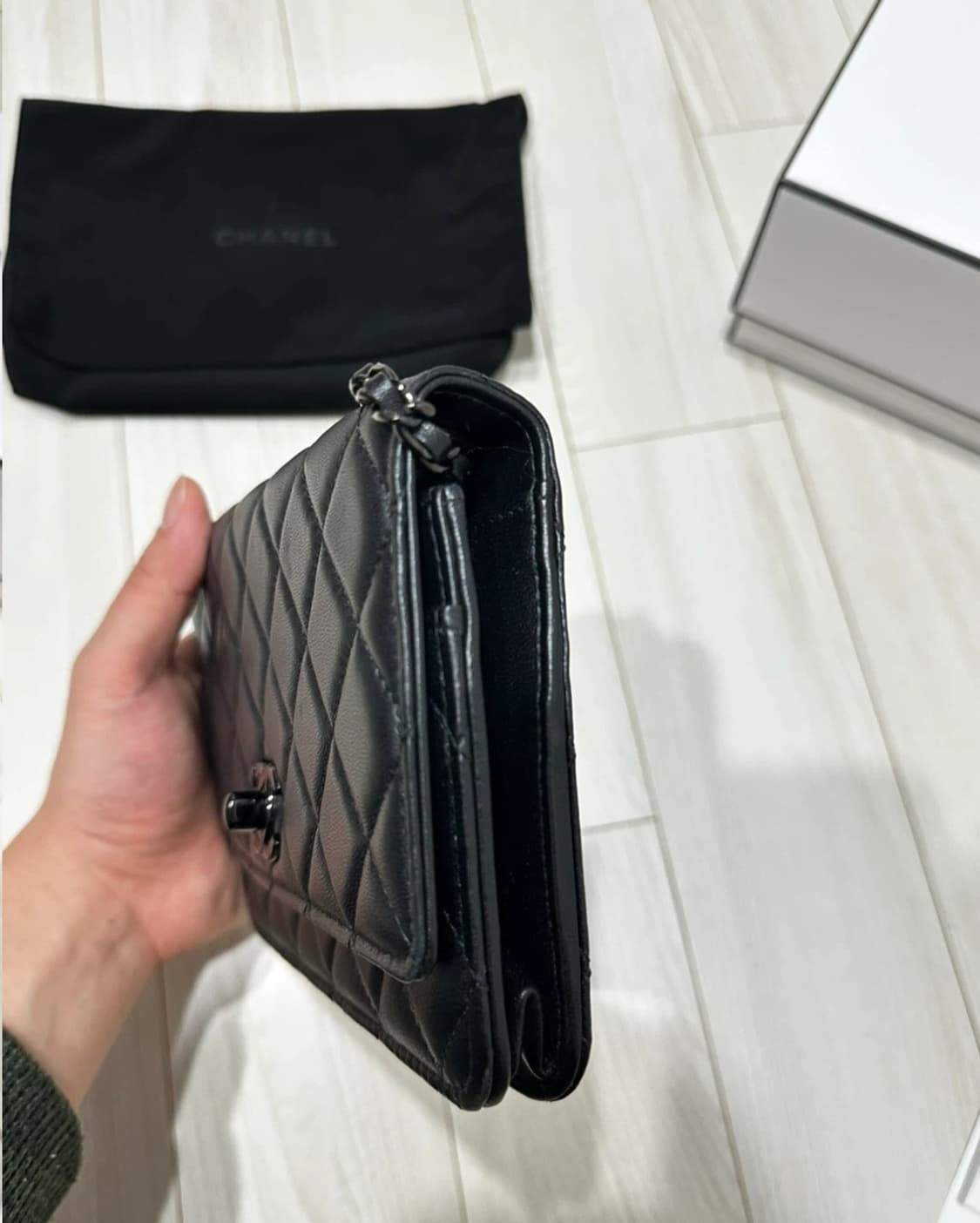 (정품)샤넬 클래식woc 블랙 램스킨 (한정판) 상품이미지4