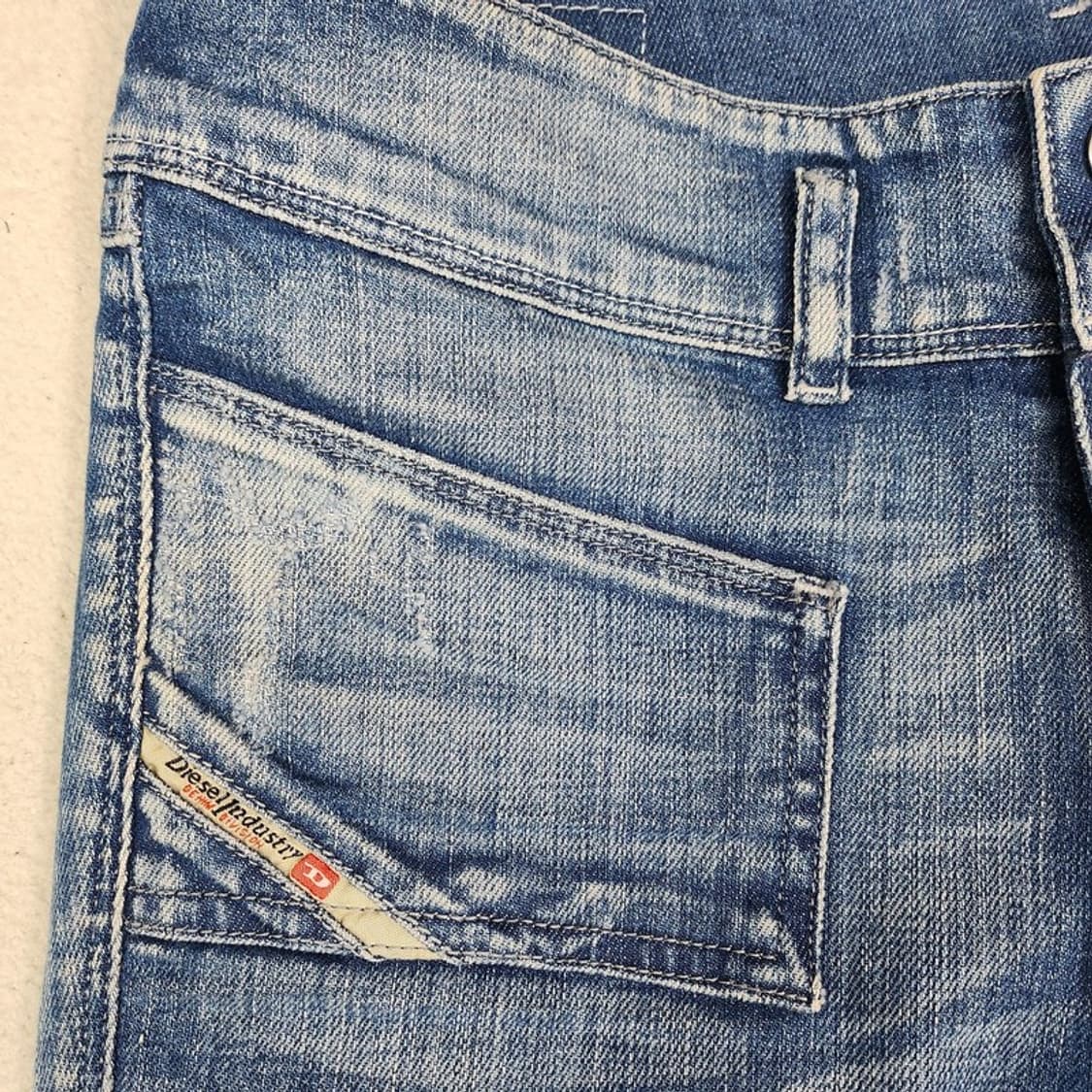 DIESEL HUSHY 스트레이트핏 청바지 Women W 25 L 32 상품이미지3