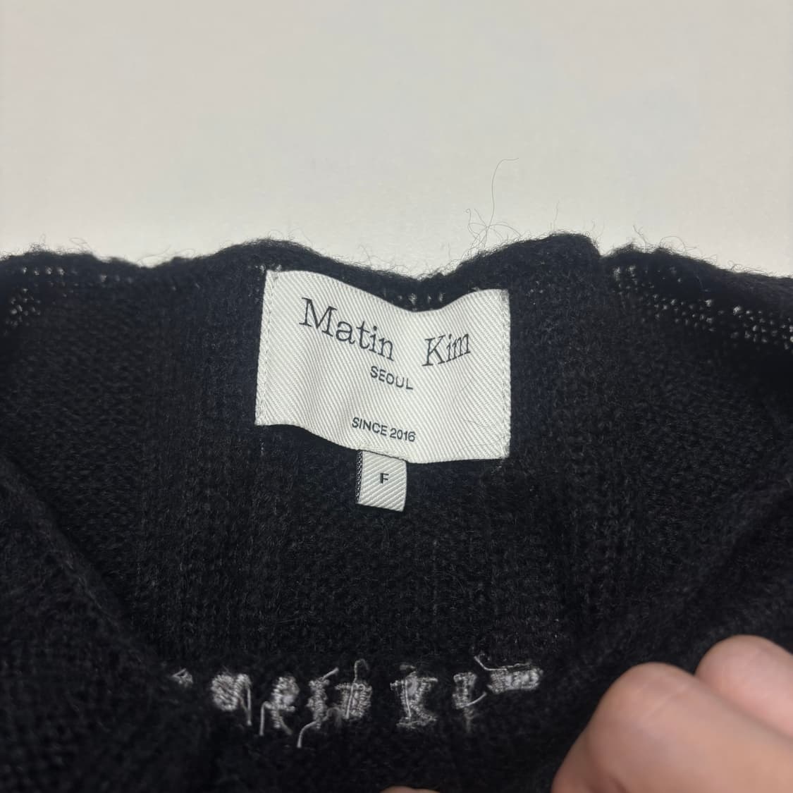 마뗑킴 BOAT NECK LONG KNIT PULLOVER 상품이미지4