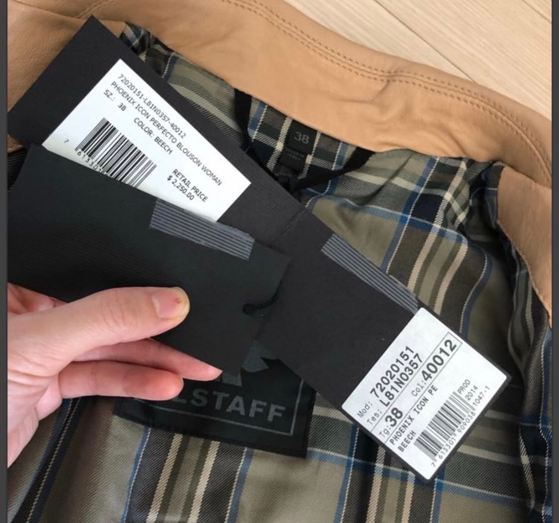 44반 마른55 새상품 매장가340만 벨스타프 가죽 레더 자켓 상품이미지4