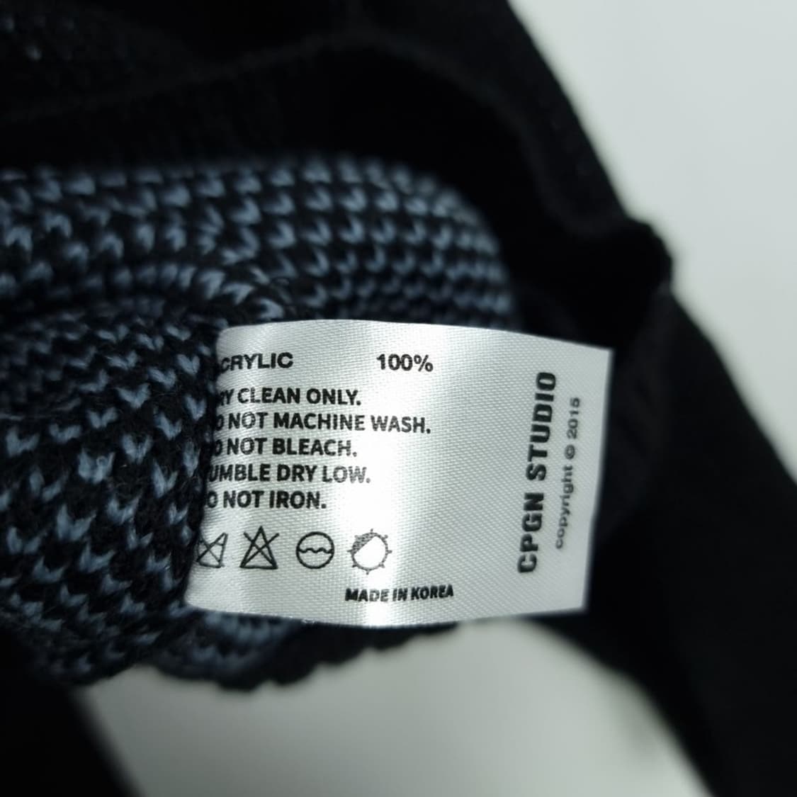 [꼼파뇨] 그래픽 쟈카드 오버사이즈 니트 블랙 M18427 상품이미지7