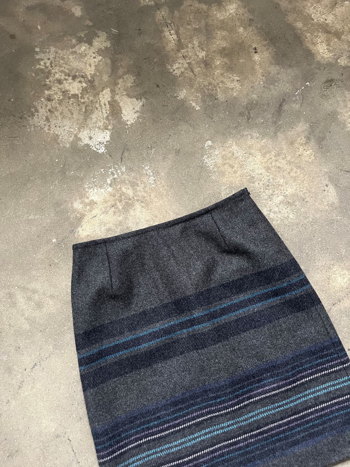 Maxmara 스트라이프 그레이 스커트 상품이미지3