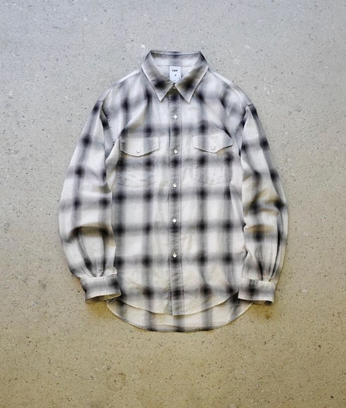 [1] 블라인드파일즈 옴브레 셔츠 블랙 상품이미지1