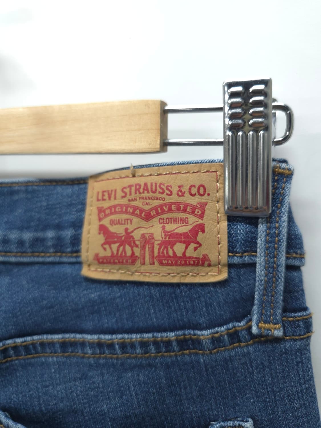 리바이스 312 쉐이핑 슬림 데님 팬츠 (중청 / 29사이즈) 상품이미지8