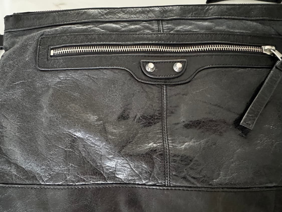 발렌시아가 블랙 가죽 클러치 상품이미지1