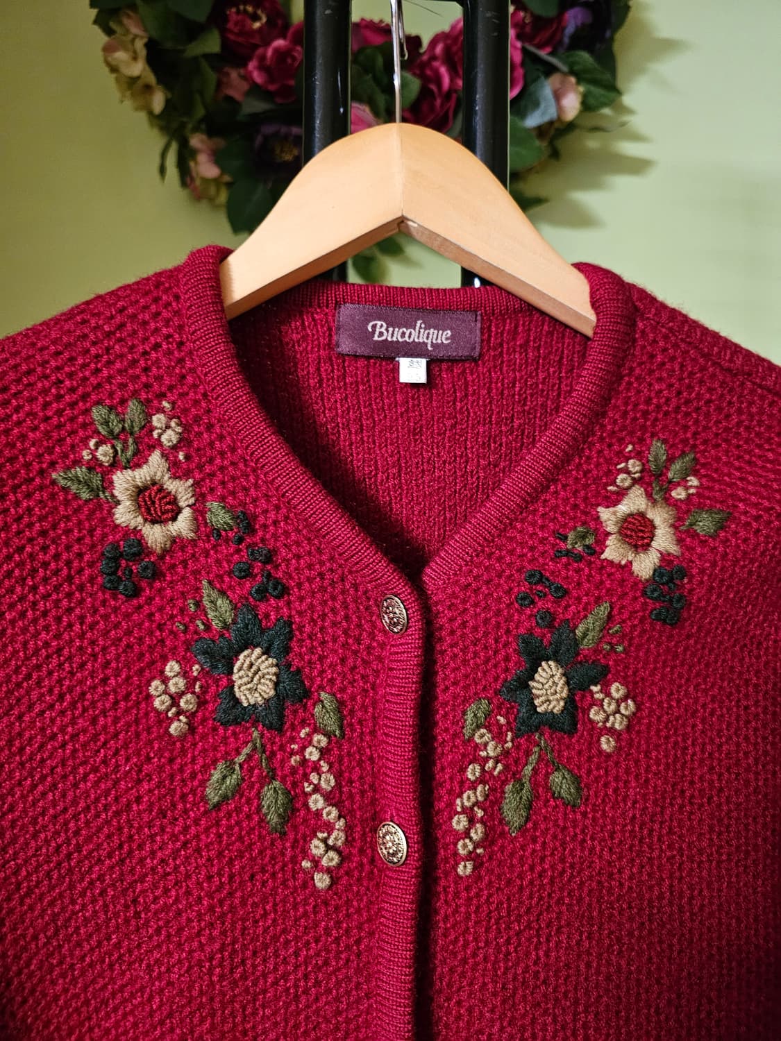 비꼴리끄 꽃자수 순모100% 가디건 상품이미지2