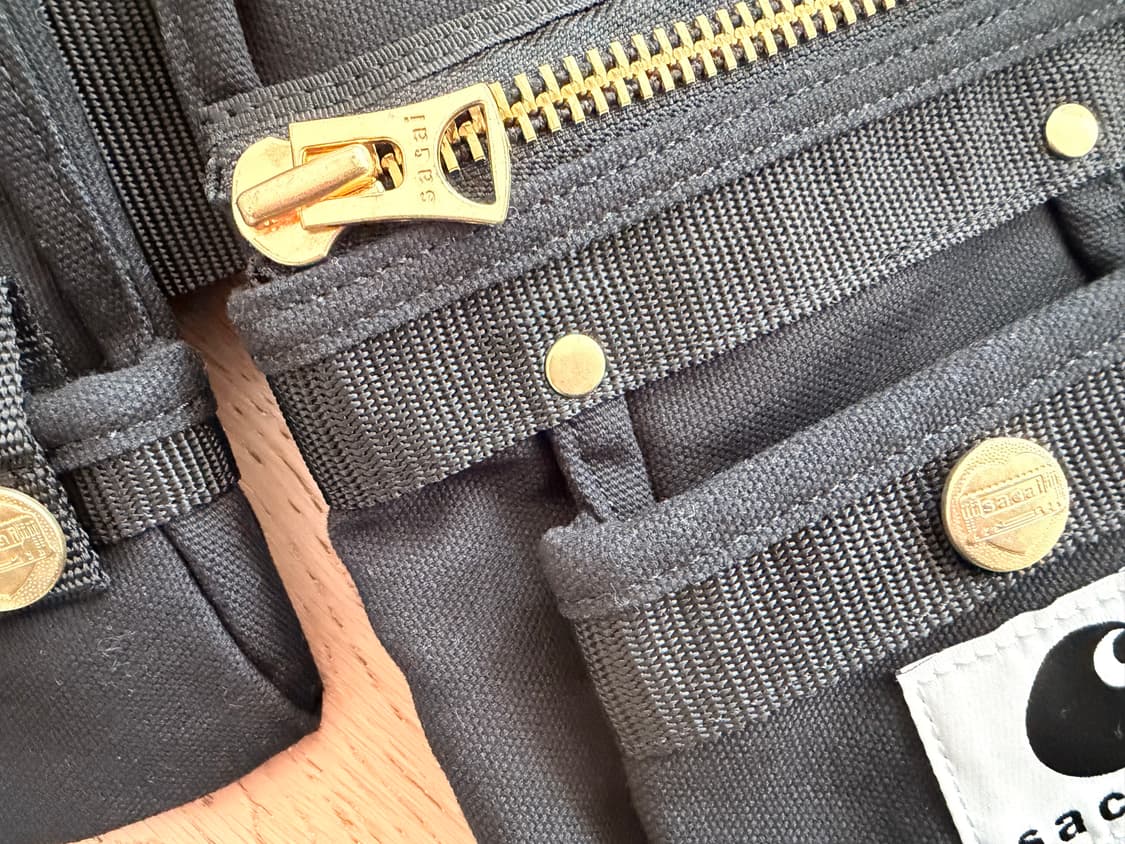 사카이x칼하트 힙색 상품이미지2