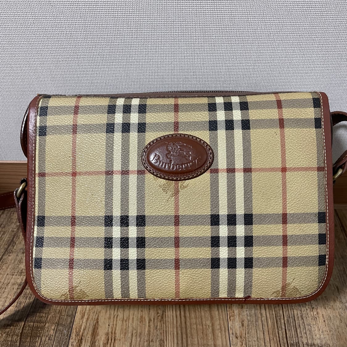 빈티지 버버리 크로스백(하자있음) 상품이미지8