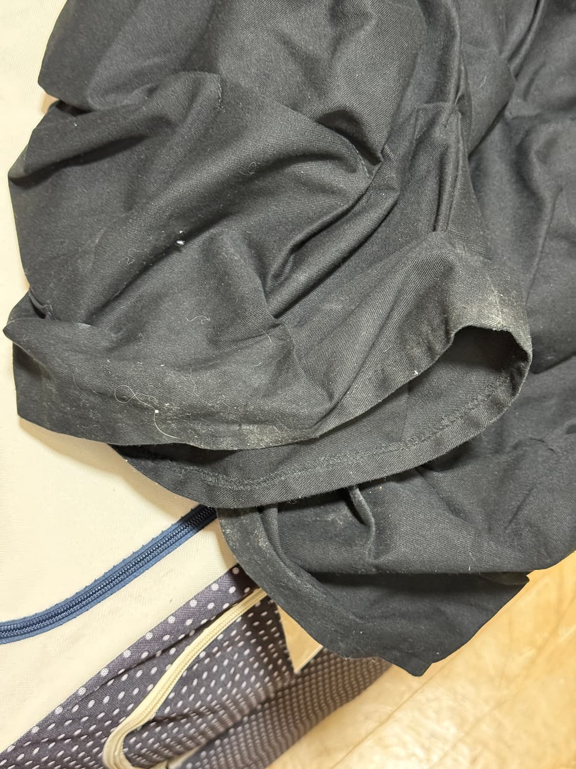 다미니다미니 DAMINIDAMINI 핀턱 와이드 팬츠 블랙  상품이미지5