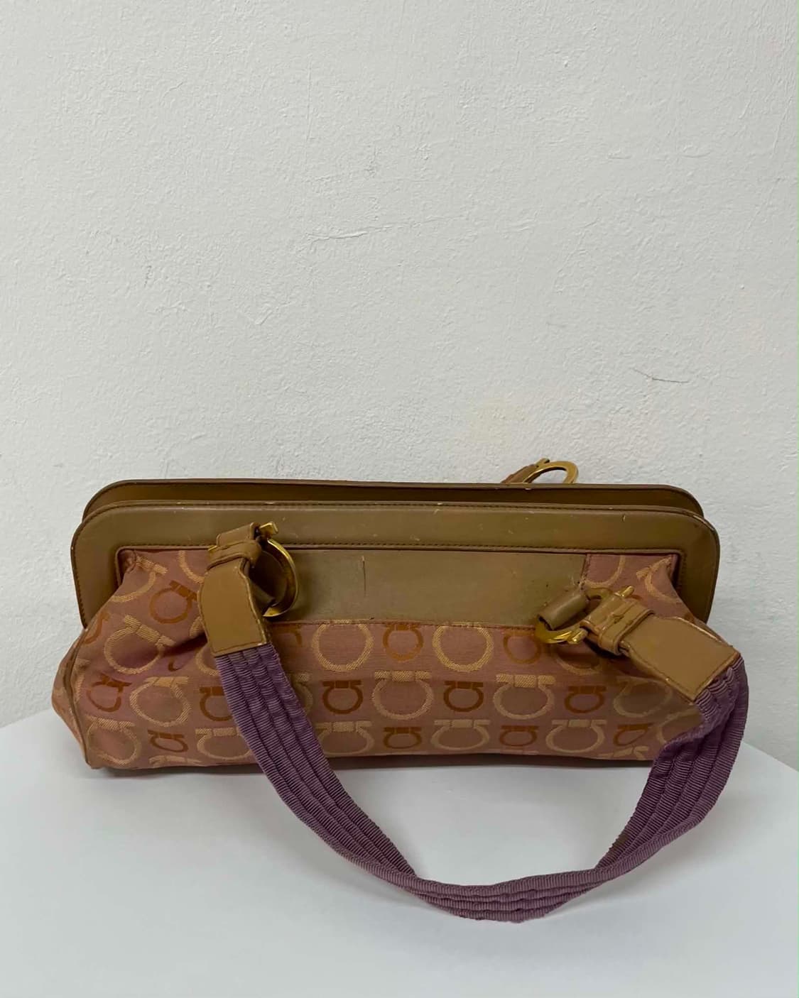 살바토레 페라가모 간치니 자가드 핸드 토트백 상품이미지2