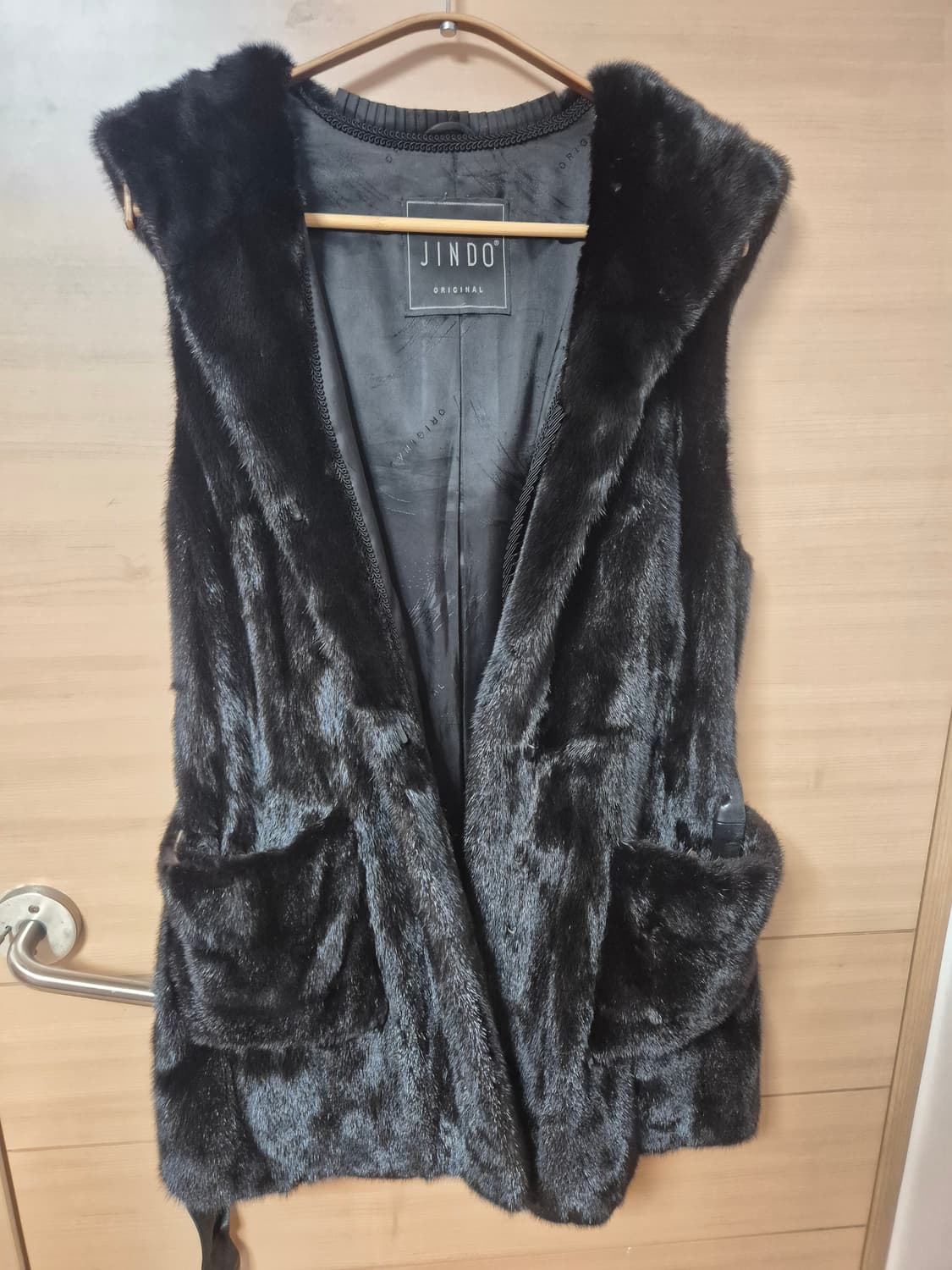 진도모피 후드베스트 상품이미지1