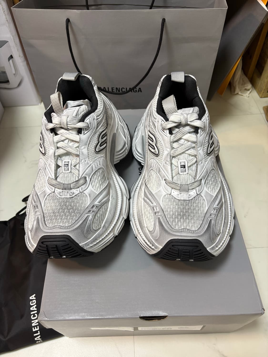 발렌시아가 10xl 40 size 새상품 상품이미지2