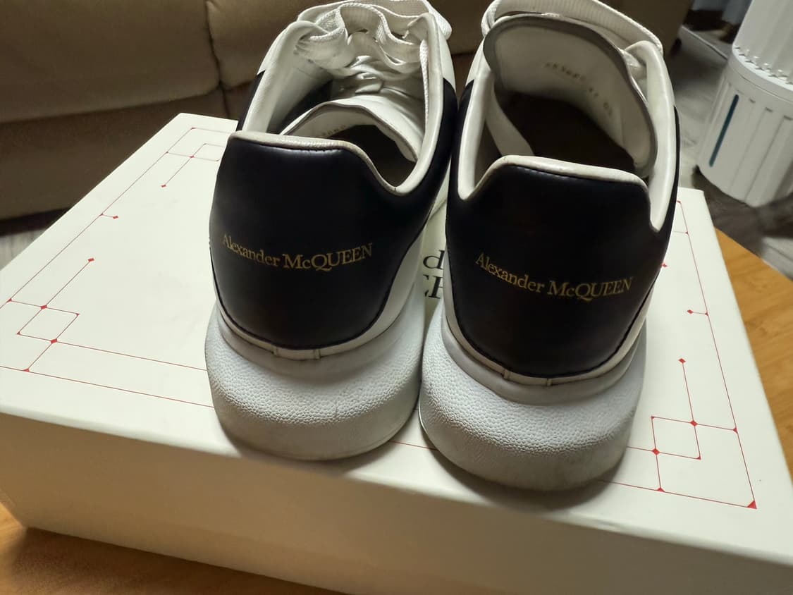 알렉산더 맥퀸 오버솔 41size 상품이미지4