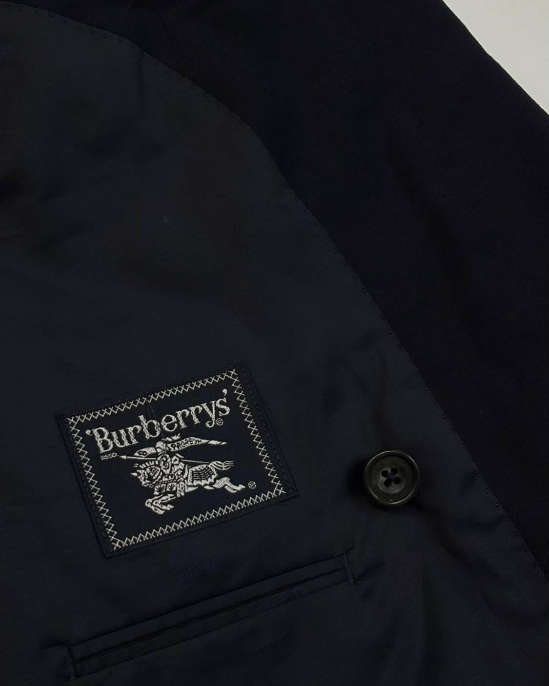 Burberry 버버리 네이비 금장 더블 블레이저   상품이미지5